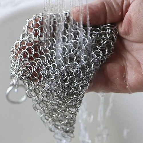 Cast iron cleaner - cast, chainmail